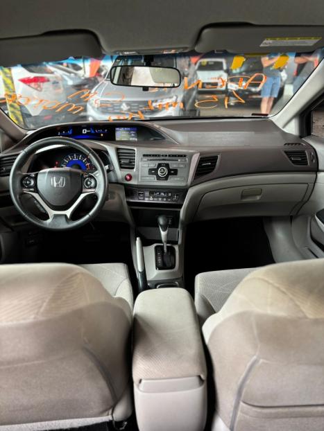 HONDA Civic 1.8 16V 4P FLEX LXS AUTOM�TICO, Foto 17