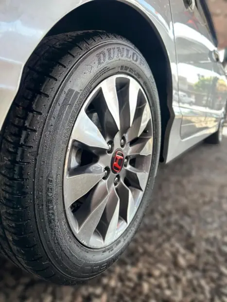 HONDA Civic 1.8 16V 4P FLEX LXL SE AUTOM�TICO, Foto 6