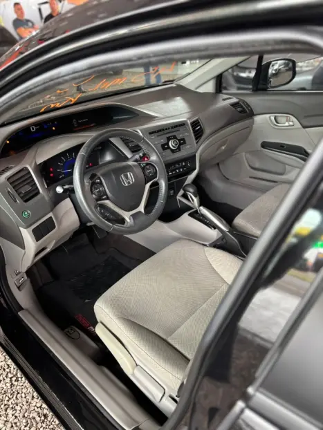 HONDA Civic 1.8 16V 4P FLEX LXS, Foto 18