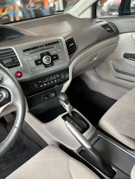 HONDA Civic 1.8 16V 4P FLEX LXS, Foto 20