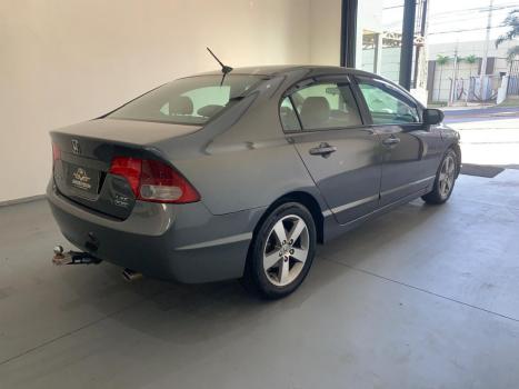 HONDA Civic 1.8 16V 4P FLEX LXS AUTOM�TICO, Foto 4