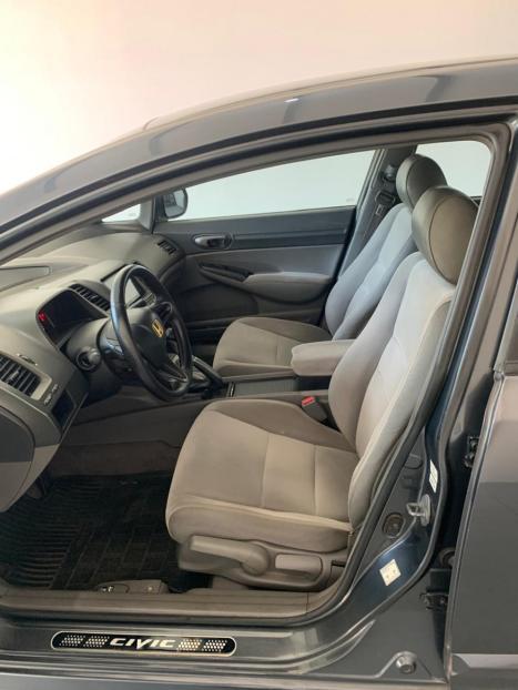 HONDA Civic 1.8 16V 4P FLEX LXS AUTOM�TICO, Foto 9