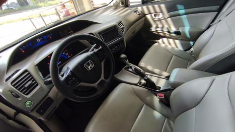 HONDA Civic 1.8 16V 4P FLEX LXS AUTOM�TICO, Foto 4