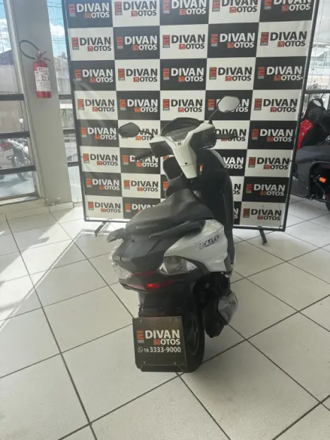 HONDA Elite 125 , Foto 4