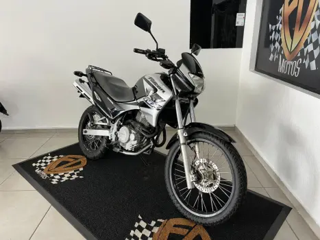 HONDA NX Falcon 400, Foto 2