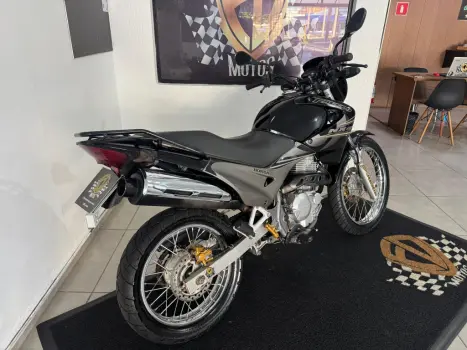 HONDA NX Falcon 400, Foto 6