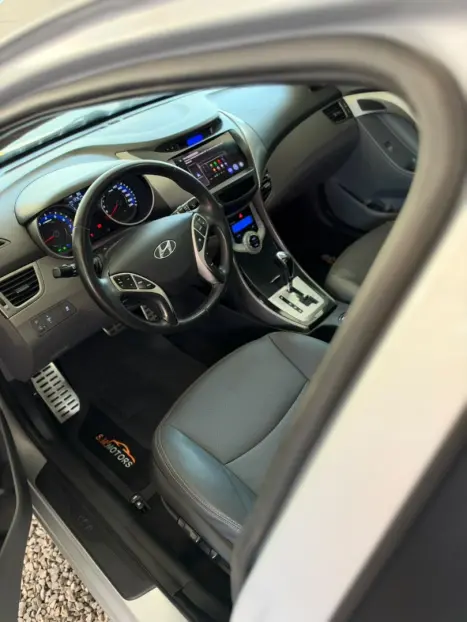 HYUNDAI Elantra 1.8 16V 4P GLS AUTOMÁTICO, Foto 10