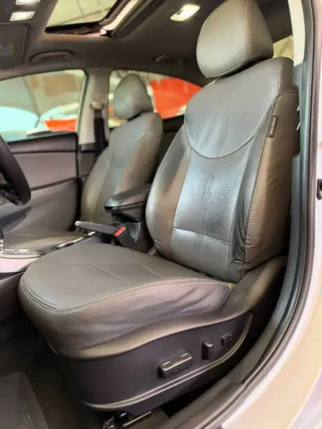 HYUNDAI Elantra 1.8 16V 4P GLS AUTOMÁTICO, Foto 18