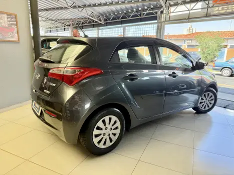 HYUNDAI HB 20 Hatch 1.6 16V 4P FLEX COMFORT PLUS AUTOMTICO, Foto 3