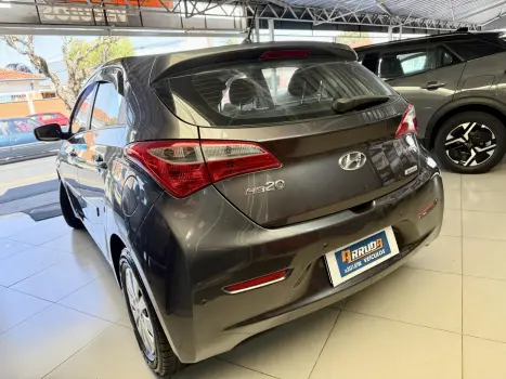 HYUNDAI HB 20 Hatch 1.6 16V 4P FLEX COMFORT PLUS AUTOMTICO, Foto 4