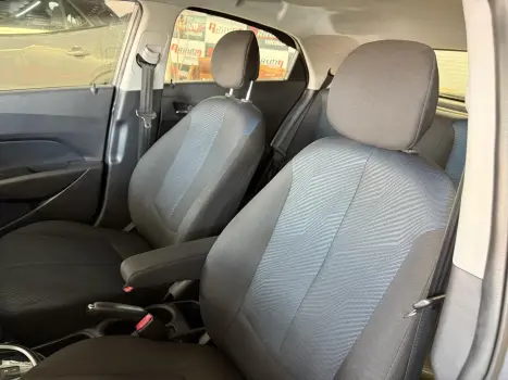 HYUNDAI HB 20 Hatch 1.6 16V 4P FLEX COMFORT PLUS AUTOMTICO, Foto 8