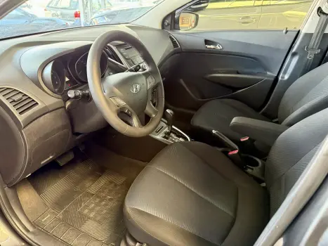 HYUNDAI HB 20 Hatch 1.6 16V 4P FLEX COMFORT PLUS AUTOMTICO, Foto 9