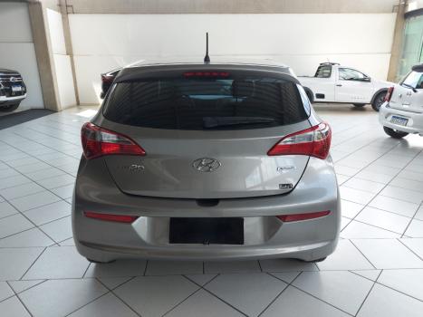 HYUNDAI HB 20 Hatch 1.6 16V 4P FLEX COMFORT PLUS AUTOMTICO, Foto 4