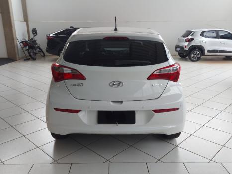 HYUNDAI HB 20 Hatch 1.6 16V 4P FLEX COMFORT PLUS AUTOMÁTICO, Foto 6 HYUNDAI HB 20 Hatch 1.6 16V 4P FLEX COMFORT PLUS AUTOMÁTICO, Foto 6