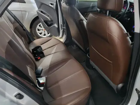 HYUNDAI HB 20 Hatch 1.6 16V 4P PREMIUM FLEX AUTOM�TICO, Foto 9