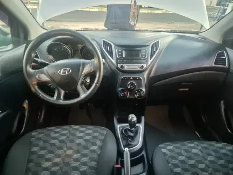 HYUNDAI HB 20 Hatch 1.6 16V 4P FLEX COMFORT PLUS, Foto 8