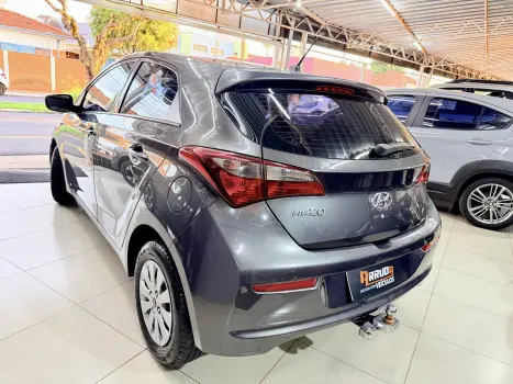 HYUNDAI HB 20 Hatch 1.0 12V 4P FLEX UNIQUE, Foto 4