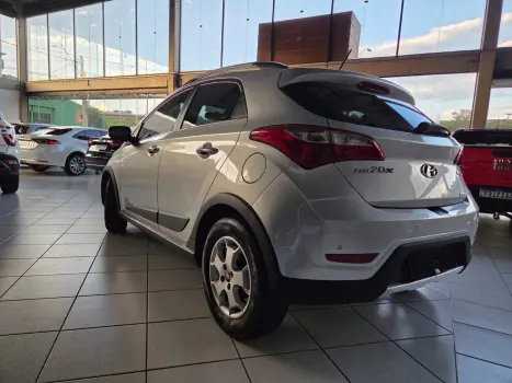 HYUNDAI HB 20 Hatch X 1.6 16V 4P PREMIUM FLEX AUTOM�TICO, Foto 6
