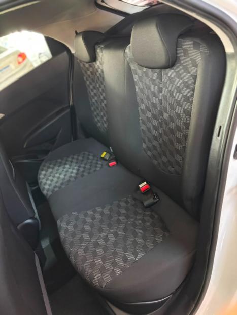 HYUNDAI HB 20 Hatch 1.6 16V 4P FLEX COMFORT PLUS AUTOM�TICO, Foto 19