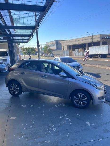 HYUNDAI HB 20 Hatch 1.6 16V 4P FLEX 1 MILLION AUTOM�TICO, Foto 2