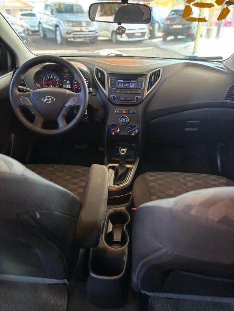 HYUNDAI HB 20 Hatch 1.6 16V 4P FLEX COMFORT PLUS AUTOM�TICO, Foto 13