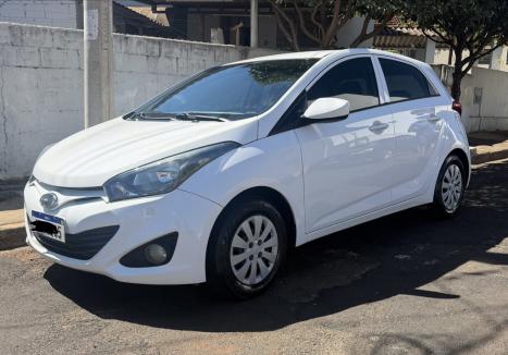 HYUNDAI HB 20 Hatch 1.6 16V 4P FLEX COMFORT PLUS, Foto 4