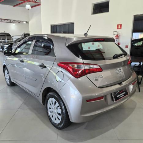 HYUNDAI HB 20 Hatch 1.0 12V 4P FLEX COMFORT, Foto 4