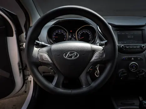 HYUNDAI HB 20 Sedan 1.6 16V 4P FLEX COMFORT PLUS, Foto 7