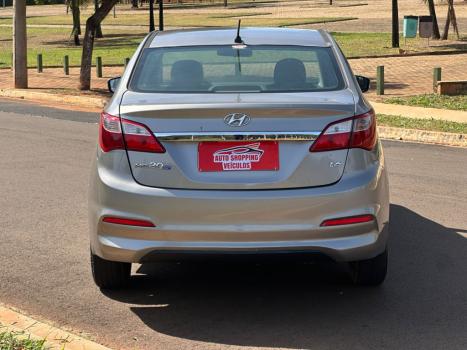 HYUNDAI HB 20 Sedan 1.6 16V 4P FLEX COMFORT PLUS, Foto 22