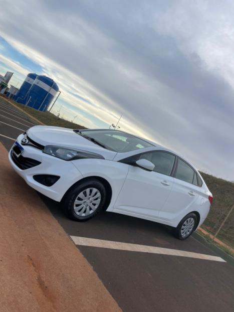 HYUNDAI HB 20 Sedan 1.6 16V 4P FLEX COMFORT PLUS, Foto 2