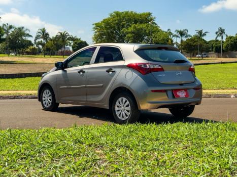 HYUNDAI HB 20 Sedan 1.0 12V 4P FLEX COMFORT PLUS, Foto 16