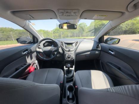 HYUNDAI HB 20 Sedan 1.6 16V 4P FLEX COMFORT PLUS, Foto 12