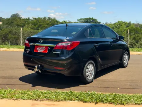 HYUNDAI HB 20 Sedan 1.6 16V 4P FLEX COMFORT PLUS, Foto 17