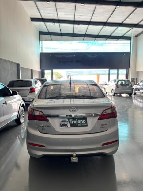 HYUNDAI HB 20 Sedan 1.0 12V 4P FLEX COMFORT PLUS TURBO, Foto 4