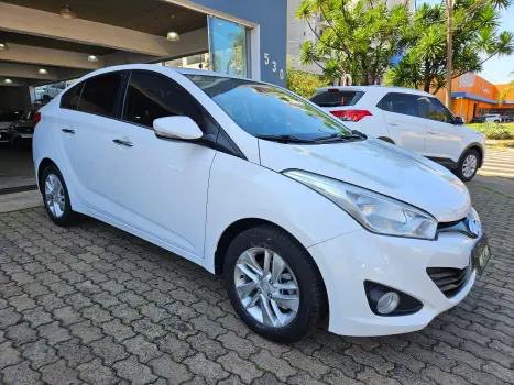 HYUNDAI HB 20 Sedan 1.6 16V 4P FLEX PREMIUM, Foto 2