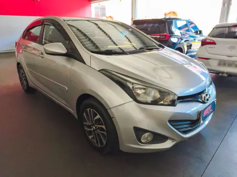 HYUNDAI HB 20 Sedan 1.6 16V 4P FLEX COMFORT PLUS AUTOM�TICO, Foto 2