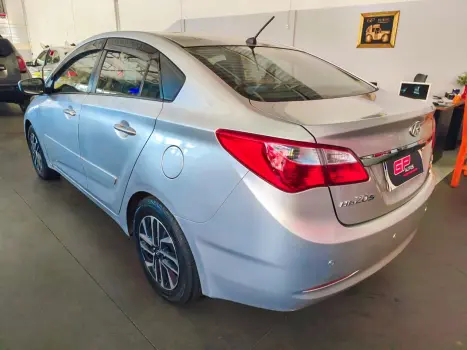 HYUNDAI HB 20 Sedan 1.6 16V 4P FLEX COMFORT PLUS AUTOM�TICO, Foto 5