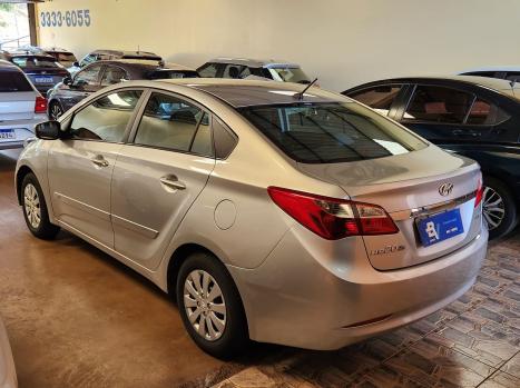 HYUNDAI HB 20 Sedan 1.6 16V 4P FLEX COMFORT PLUS, Foto 3