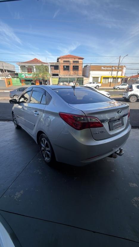 HYUNDAI HB 20 Sedan 1.0 12V 4P FLEX COMFORT PLUS, Foto 2
