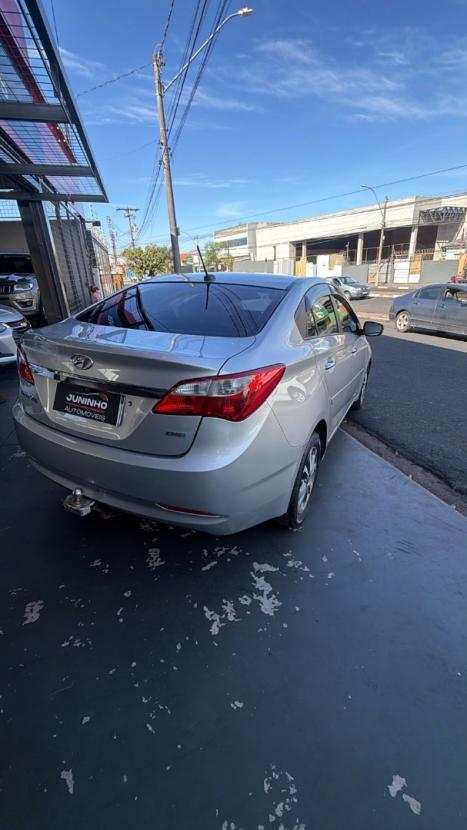 HYUNDAI HB 20 Sedan 1.0 12V 4P FLEX COMFORT PLUS, Foto 4