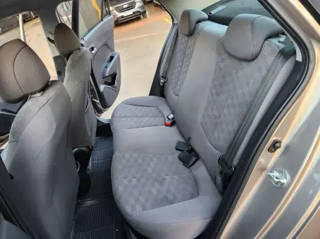 HYUNDAI HB 20 Sedan 1.6 16V 4P FLEX COMFORT PLUS AUTOM�TICO, Foto 13