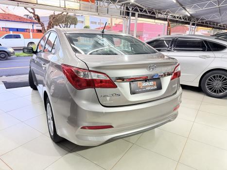 HYUNDAI HB 20 Sedan 1.6 16V 4P FLEX COMFORT AUTOMÁTICO, Foto 4