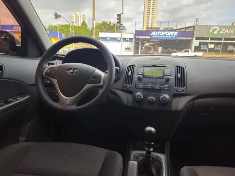 HYUNDAI I30 2.0 16V 4P GLS, Foto 9