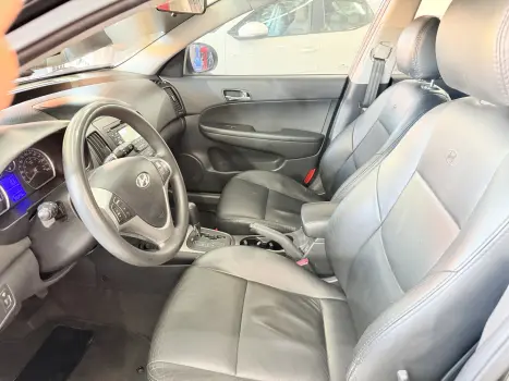 HYUNDAI I30 2.0 16V 4P AUTOM�TICO, Foto 8