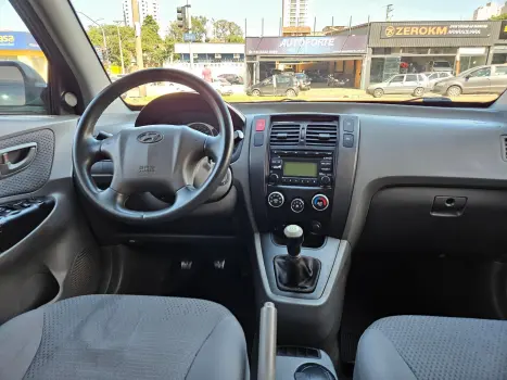 HYUNDAI Tucson 2.0 16V 4P GL, Foto 9