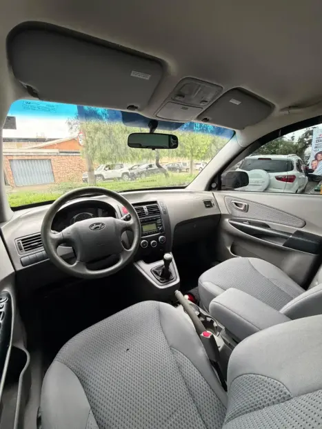 HYUNDAI Tucson 2.0 16V 4P GL, Foto 13