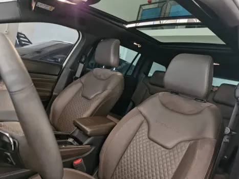 JEEP Commander 1.3 16V 4P FLEX T270 OVERLAND TURBO AUTOM�TICO AT6, Foto 8