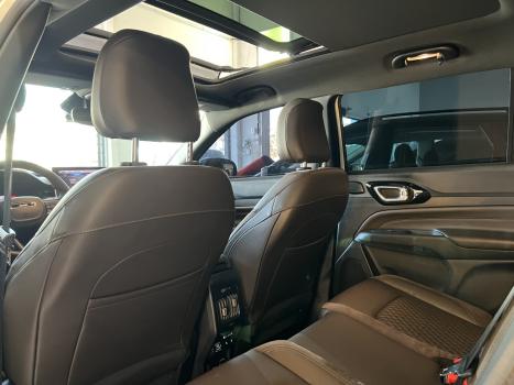 JEEP Commander 1.3 16V 4P FLEX T270 OVERLAND TURBO AUTOM�TICO AT6, Foto 4