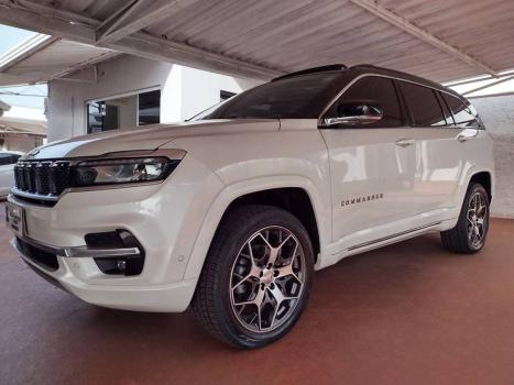 JEEP Commander 2.0 16V 4P TD380 OVERLAND 4X4 TURBO DIESEL AUTOM�TICO AT9, Foto 3