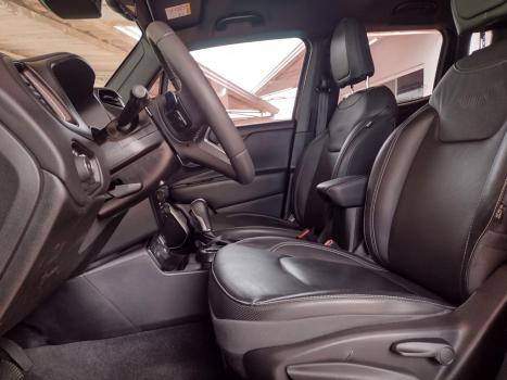 JEEP Renegade 1.3 16V 4P FLEX T270 S 4X4 TURBO AUTOMÁTICO, Foto 4